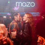 Chat Erótico para Jóvenes Navegando la Sexualidad en la Era Digital